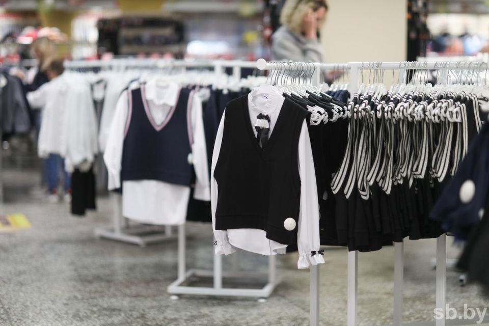 В МАРТ сообщили, что взяли на особый контроль ценообразование на товары к школьному сезону