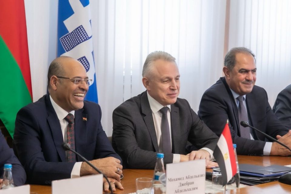 Официально! Профсоюзы более десятка стран объединяются в противостоянии коллективному западу