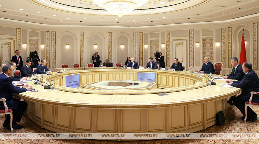 Лукашенко отметил успехи в сотрудничестве с Мордовией и указал на явные пробелы