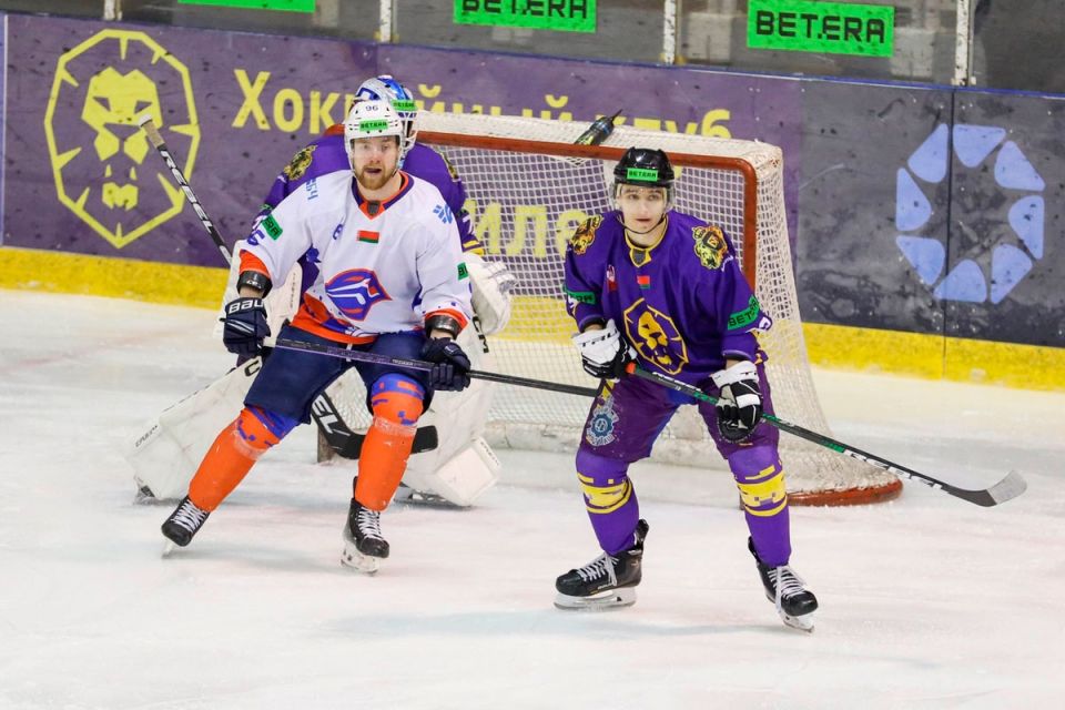 «Локомотив» одолел «Могилев» в поединке хоккейного чемпионата страны