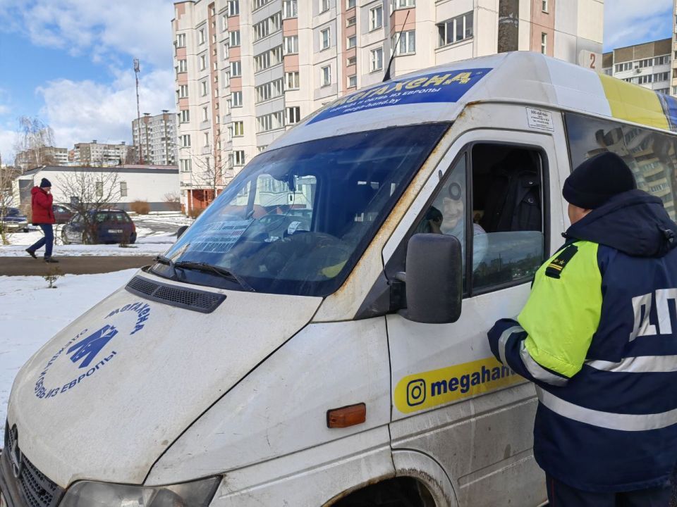 В Беларуси проходят профилактические мероприятия по безопасным перевозкам маршрутными такси