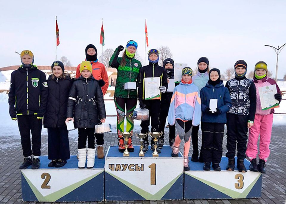 Блестящие результаты показали Круглянские школьники на областных соревнованиях среди детей и подростков по биатлону «Снежный снайпер»