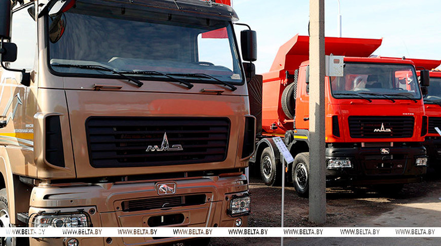 Беларусь активизирует поставки тяжелой техники и продуктов питания в Магаданскую область