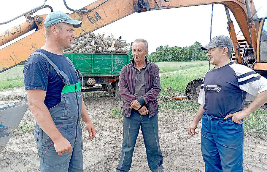 Они возвращают урожайность земель