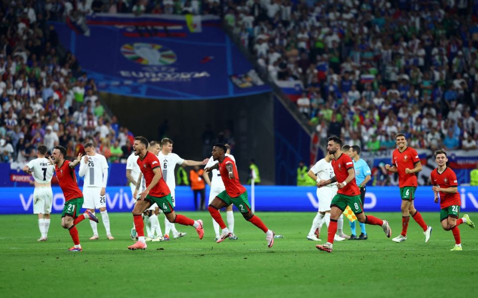 Сборная Португалии победила словенцев по пенальти в матче 1/8 финала футбольного Евро