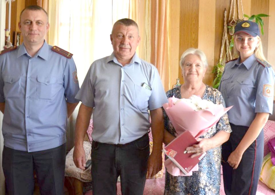 В  адрес  юбиляров  РОВД