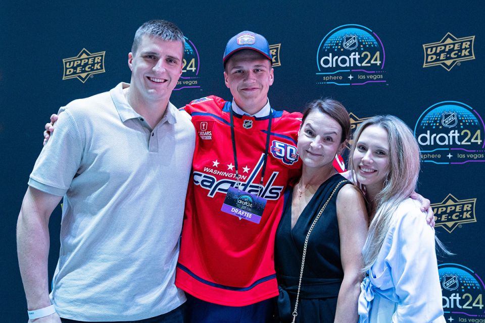 Три белоруса выбраны в топ-100 драфта НХЛ