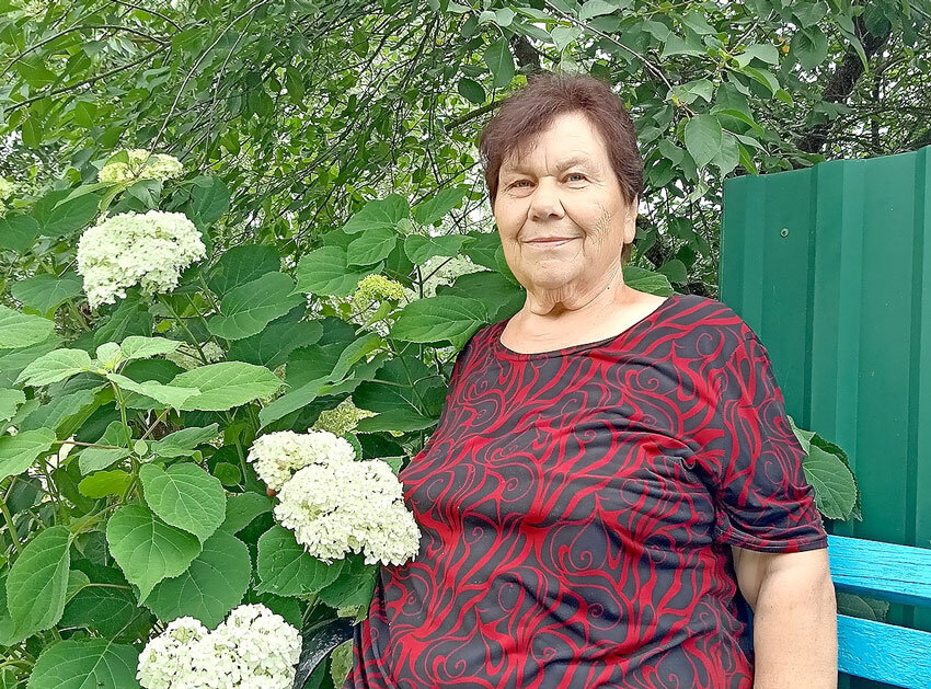 Жизнь связала с торговлей