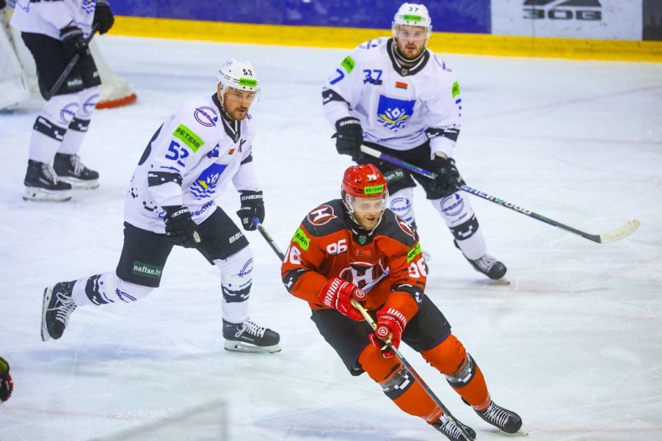 «Неман» одолел «Химик» в поединке чемпионата Беларуси по хоккею