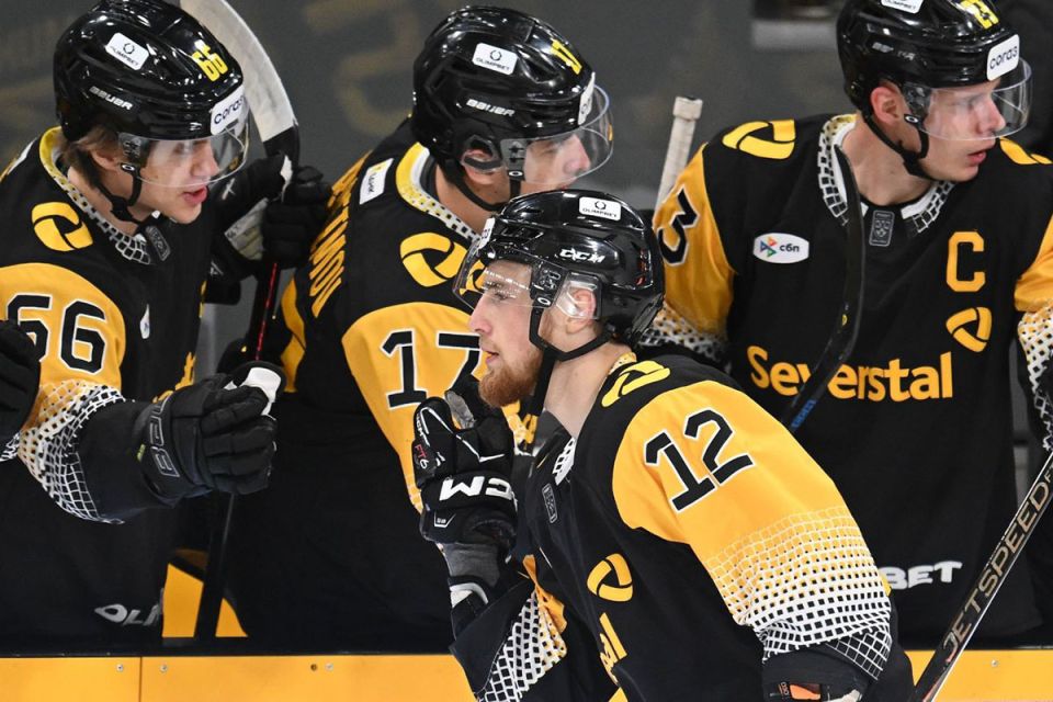 «Северсталь» взяла верх над «Металлургом» в игре регулярного чемпионата КХЛ