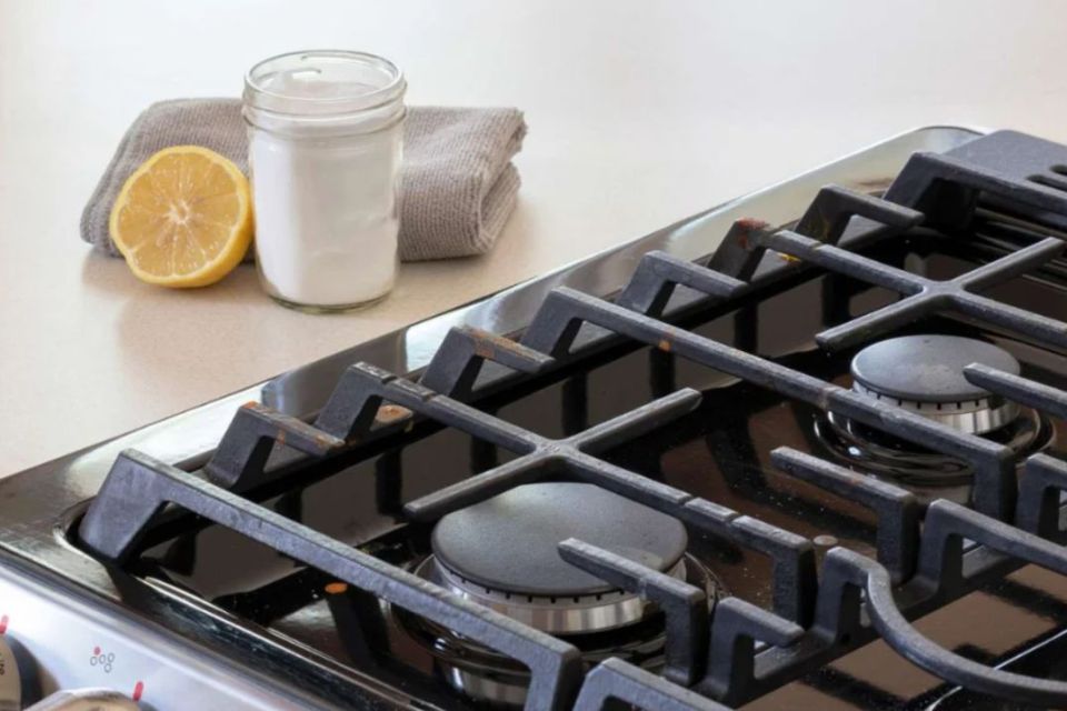 Как легко почистить решетку на газовой плите в домашних условиях