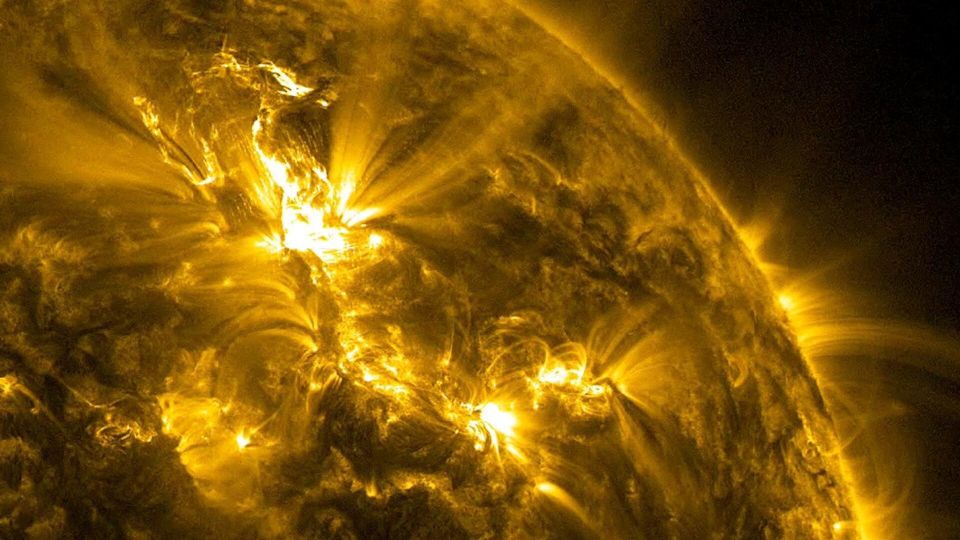 Магнитная буря до класса G4 или выше начнется 10 октября