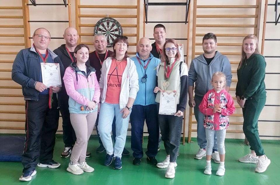 В Круглом прошли соревнования по дартсу