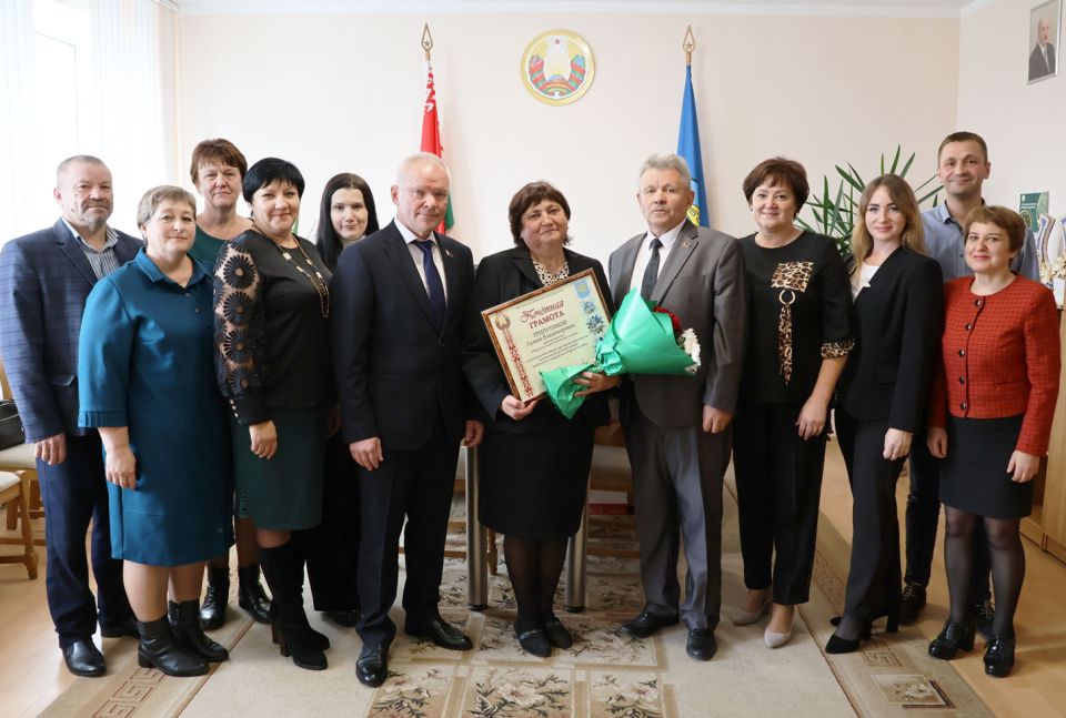 На заслуженный отдых проводили управляющего делами Круглянского сельского исполнительного комитета Галину Трипутину