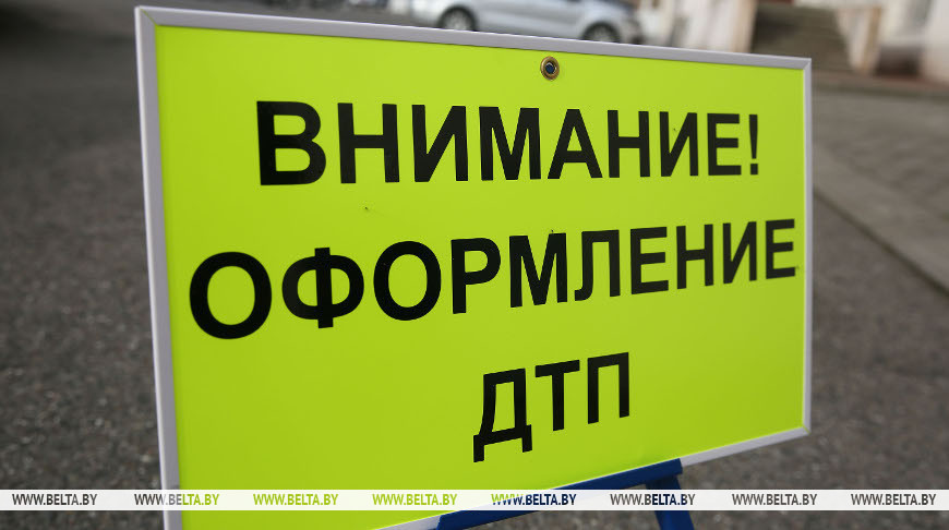 Спасатели деблокировали водителя и пассажирку из попавшего в ДТП авто в Ветковском районе