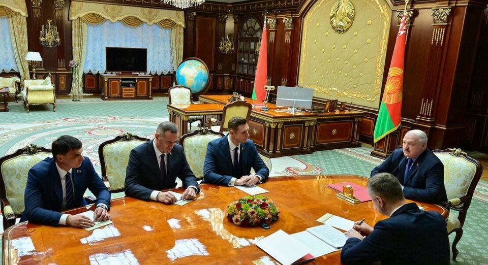 Министр культуры, помощник Президента, руководители компаний и замминистры. Подробности кадрового дня у главы государства