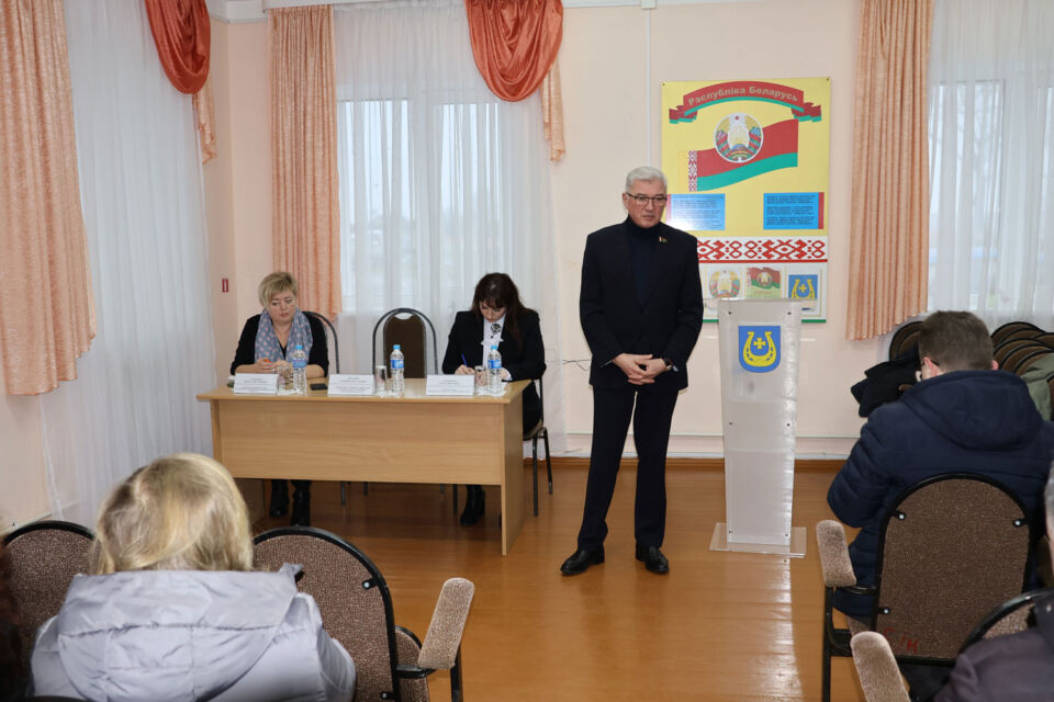 В Круглянском районе продолжаются встречи с сельчанами