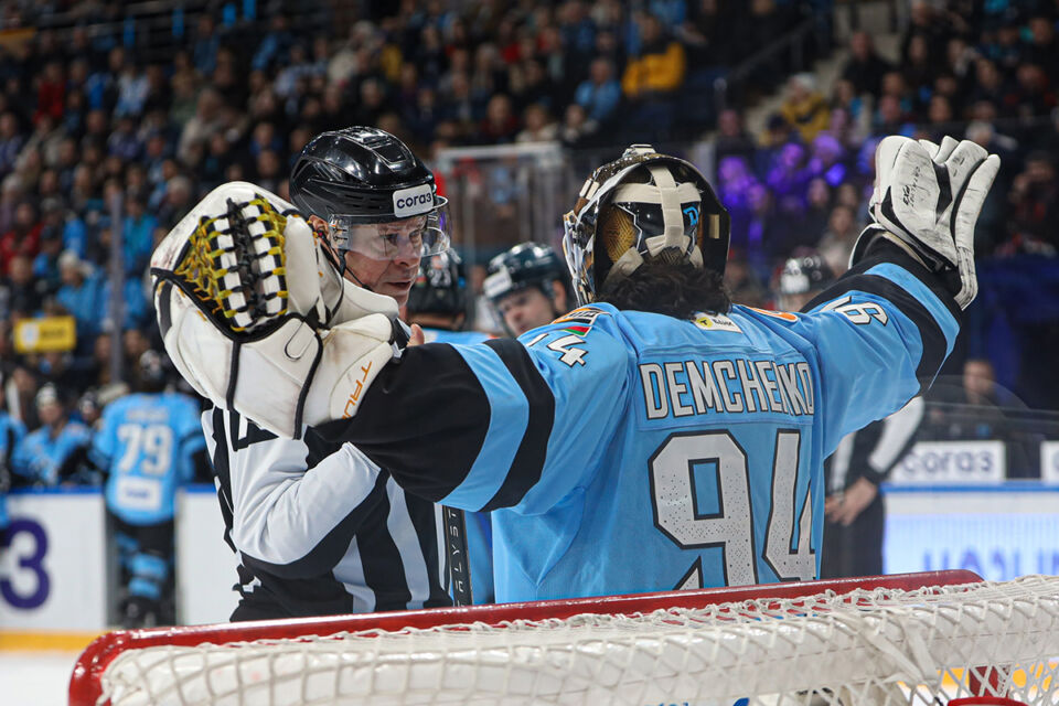 Вратарь минского «Динамо» Демченко признан лучшим игроком дня в КХЛ