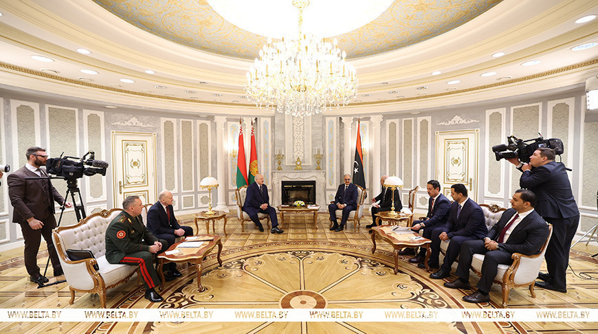 Лукашенко — ливийскому фельдмаршалу: мы готовы сделать для вас все, что вы увидите полезного в Беларуси
