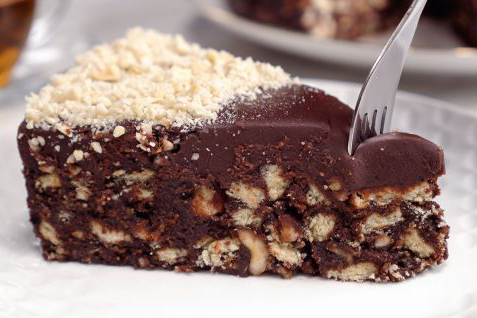 Идеально на десерт: как приготовить итальянский шоколадный торт без духовки