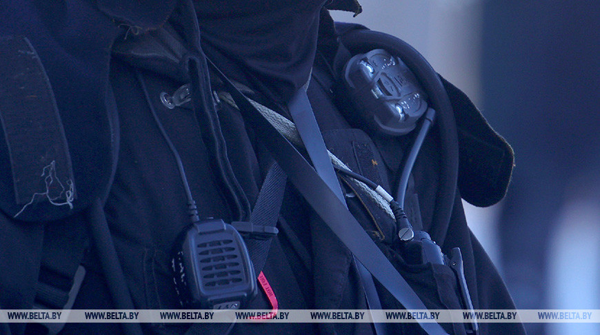 Спасатели обнаружили погибшего пенсионера в сгоревших гаражах в Новолукомле