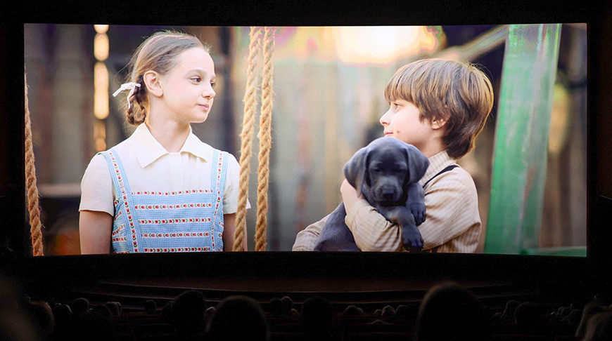В Беларуси в широкий прокат выходит дебютный фильм Ивана Харатьяна «Каруза»