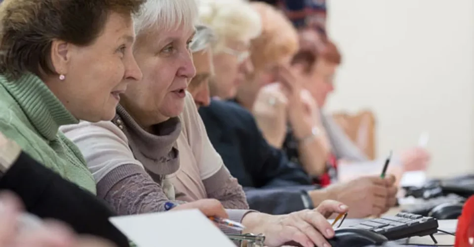 Работающих пенсионеров в Беларуси стало на 6% больше