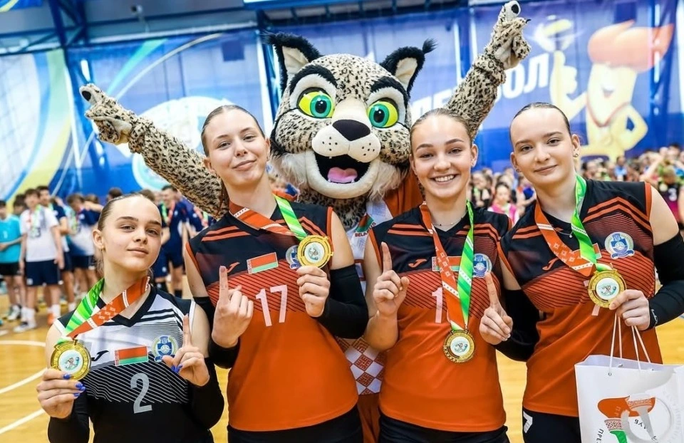 Юные волейболистки из Могилева одержали победу в турнире «Мяч над сеткой»