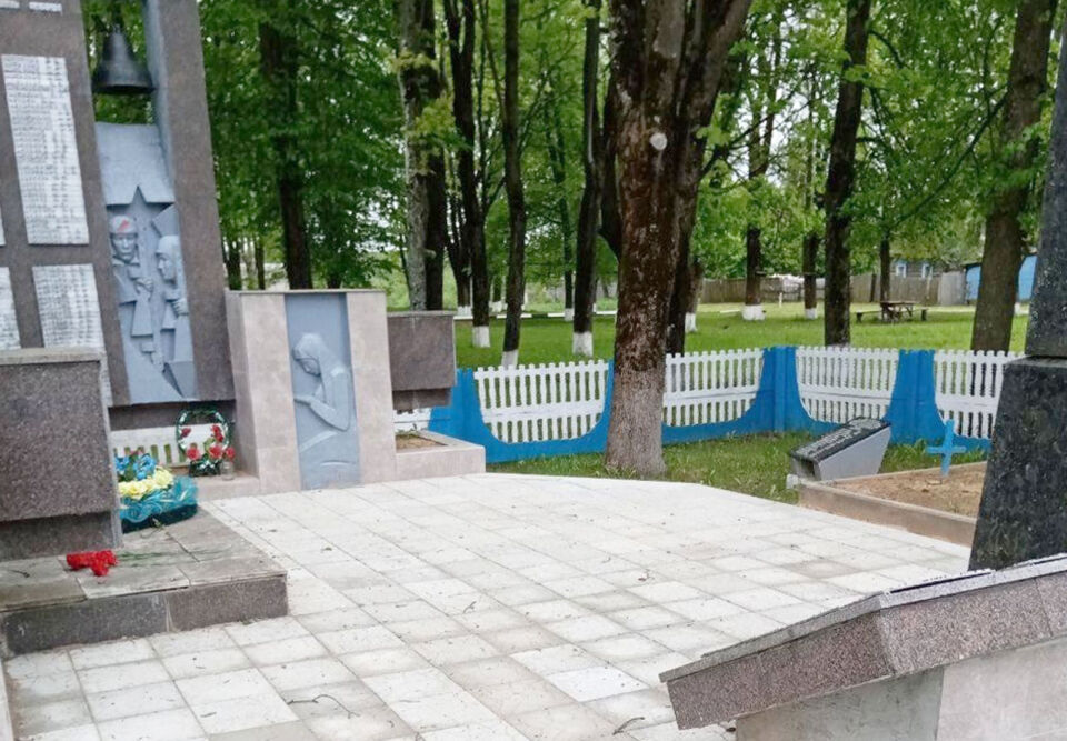 На территории Тетеринского сельсовета благоустраивают воинские захоронения