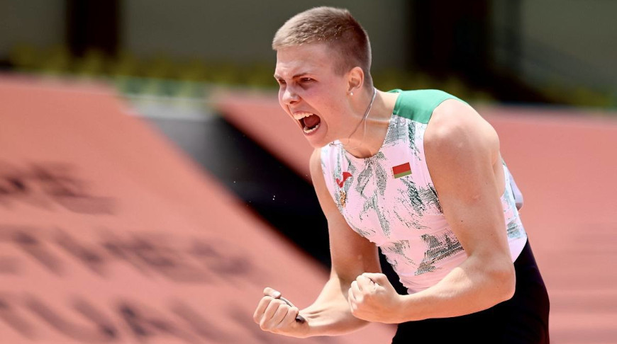 Прыгун с шестом Волков стал вторым на турнире в Москве