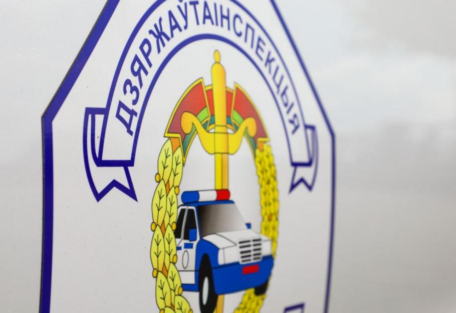 В Бобруйске пьяный бесправник на мотоцикле пытался скрыться от наряда ГАИ