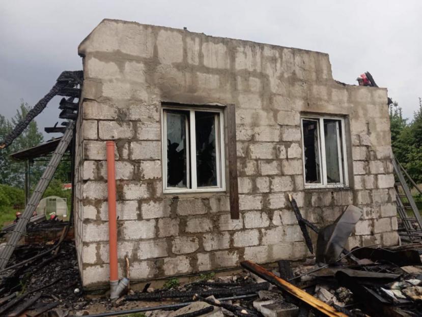 В Белыничском районе молния попала в дом