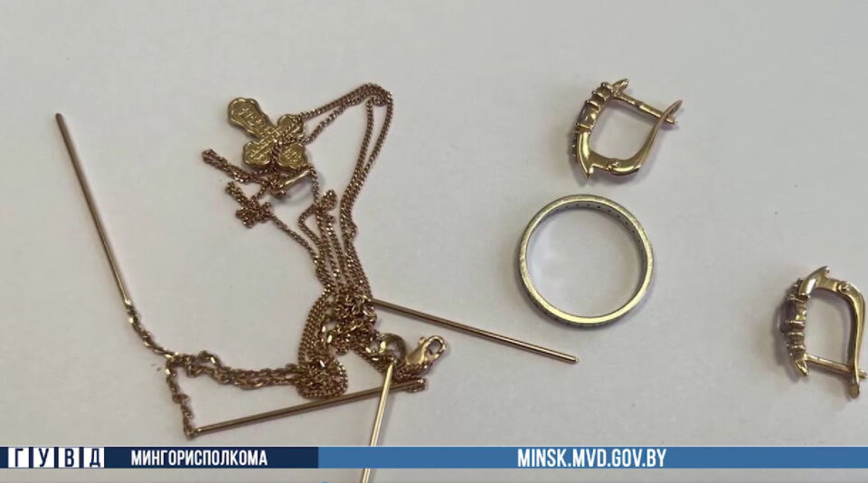 В Минске сиделка обворовала лежачую пенсионерку и потратила деньги на приворот возлюбленного