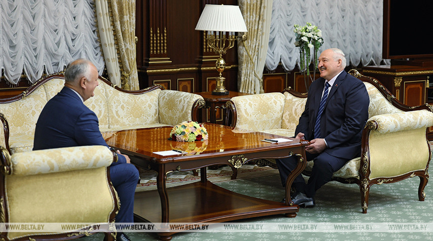 «Думаете, молдаван там ждут?» Лукашенко на встрече с Додоном дал геополитический совет Молдове