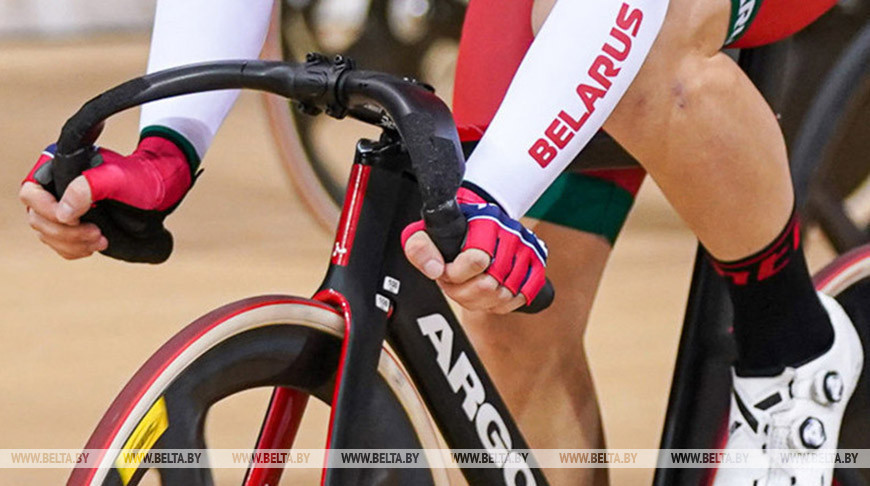 Белорусы завоевали три серебра в скрэтче на первенстве России по велоспорту