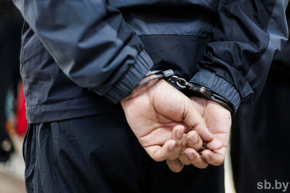 В Солигорске по горячим следам задержали пьяного мужчину, напавшего на школьника