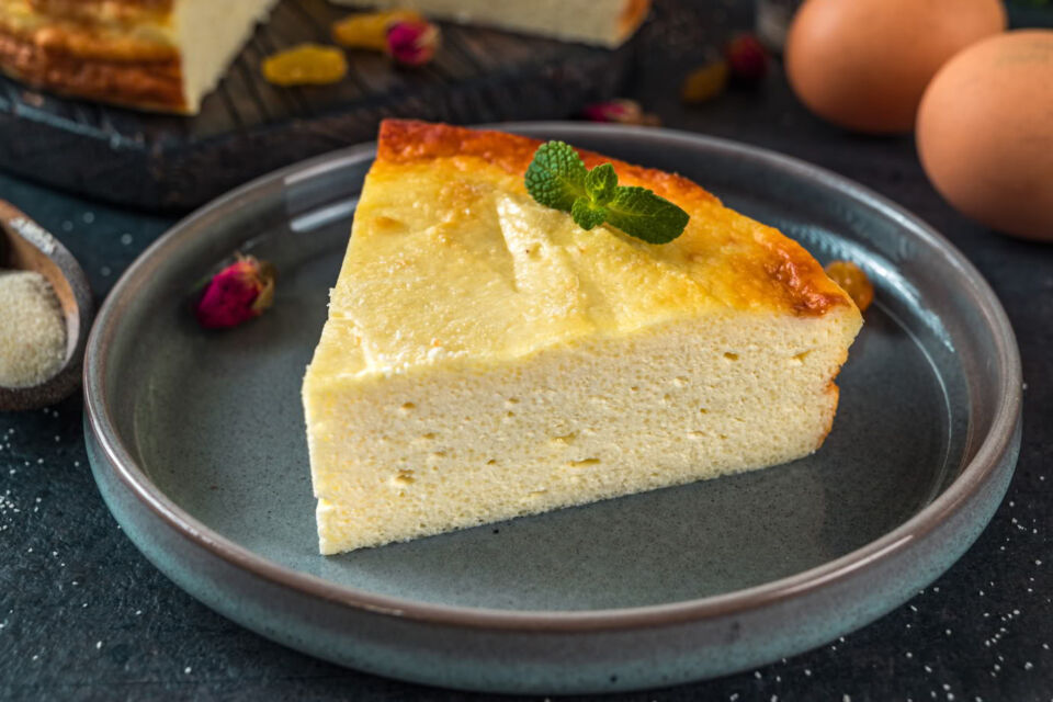 Для семейного утра: рецепт традиционной творожной запеканки