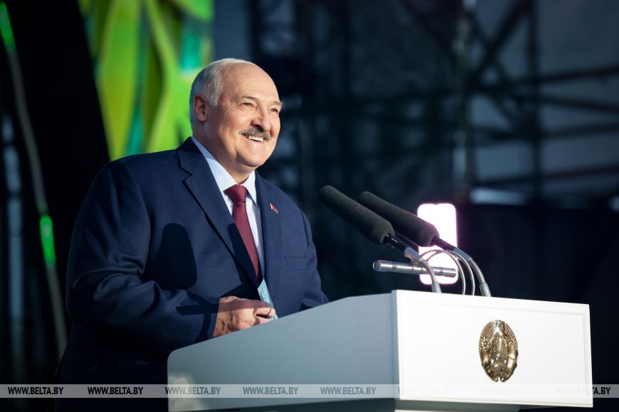 Александр Лукашенко на празднике «Купалье»: белорусы — нация с древней историей