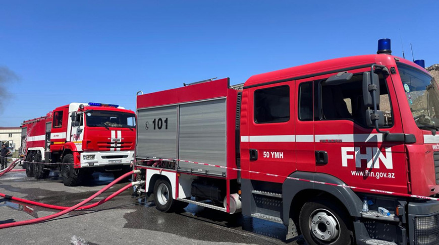 При пожаре в ТЦ в Баку пострадали 12 человек