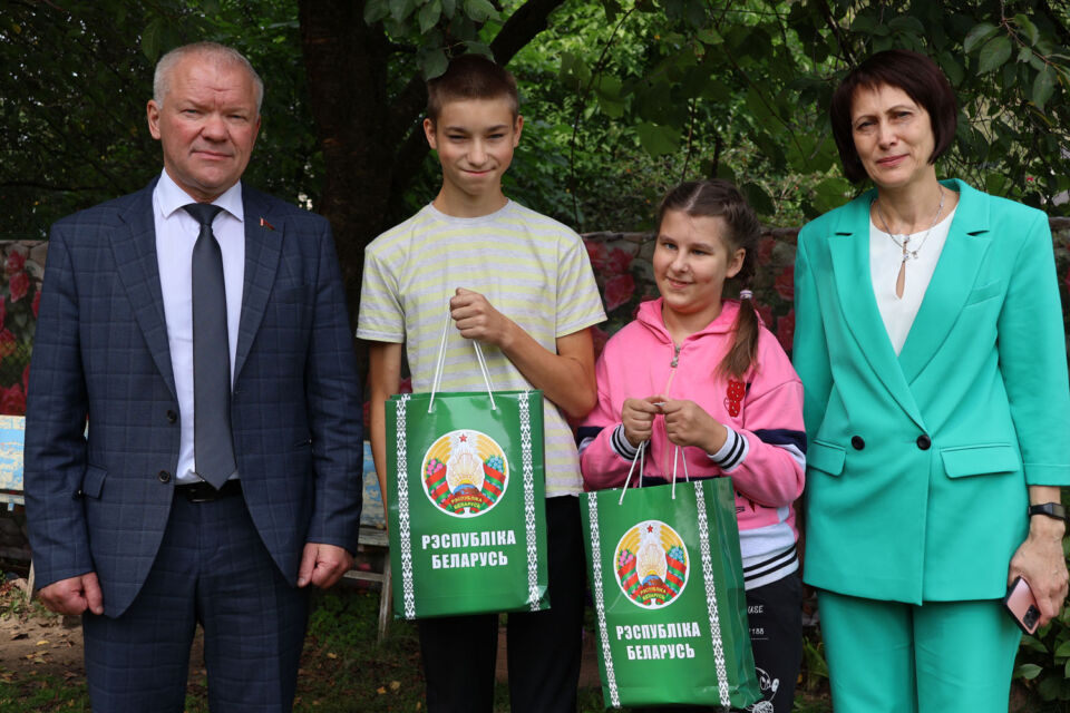 На Круглянщине масштабно проходит республиканская акция «Соберем детей в школу»