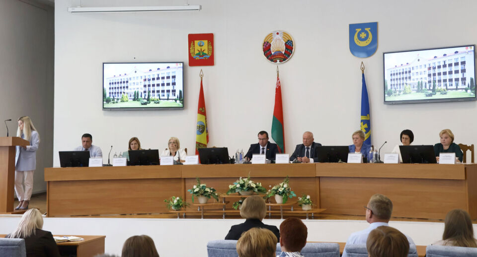 На повестке дня – готовность к 1 сентября и кадровые вопросы