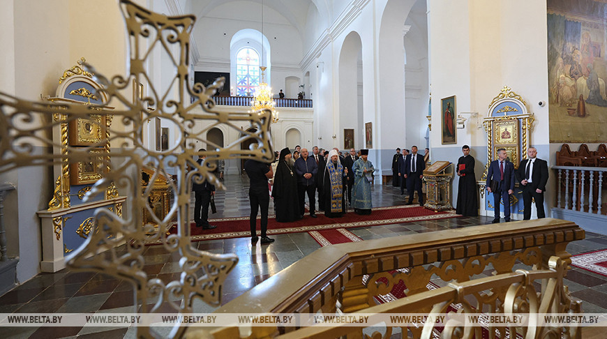 Лукашенко о религиозных центрах: надо понемножку помогать всем, чтобы сохранить мир и покой в Беларуси