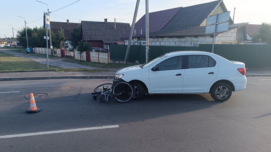 Несовершеннолетний велосипедист пострадал в ДТП в Мостах