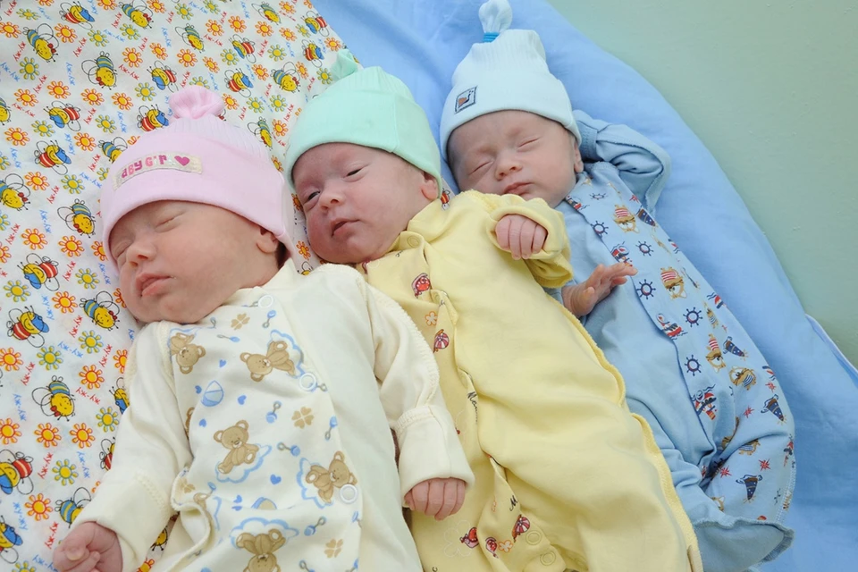 Как государство поддерживает семьи при рождении двоих и более детей, рассказали в Минтруда