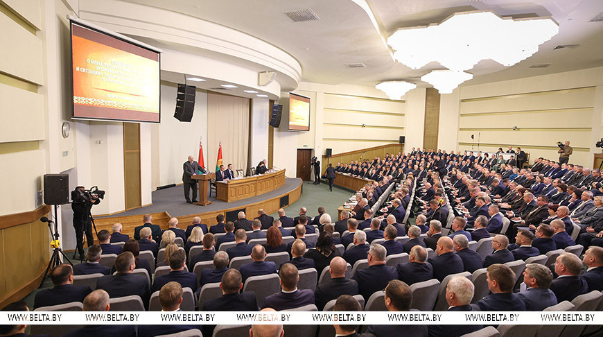 Лукашенко о Витебской области: нужен внятный план реального возрождения региона