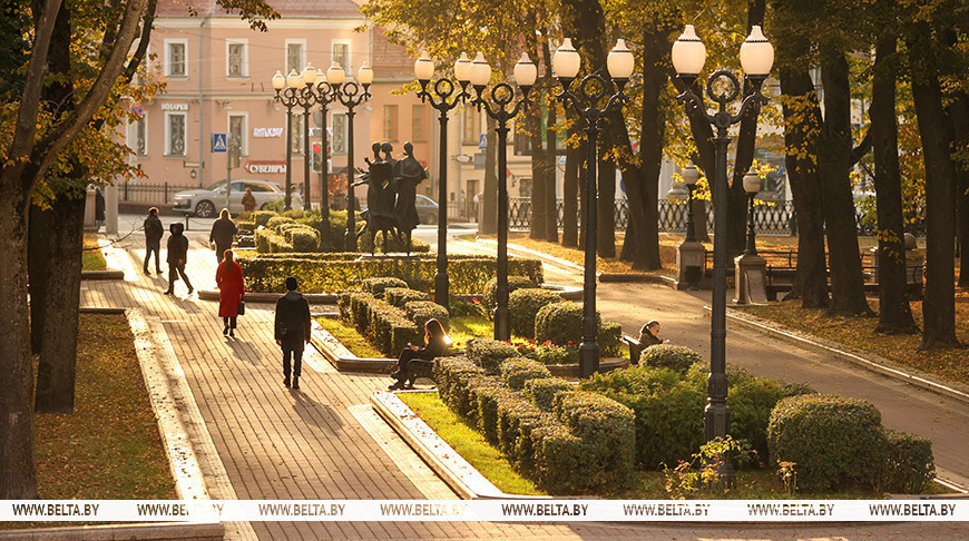 Скоро большие выходные. Как белорусы будут работать и отдыхать в ноябре, рассказали в Минтруда 