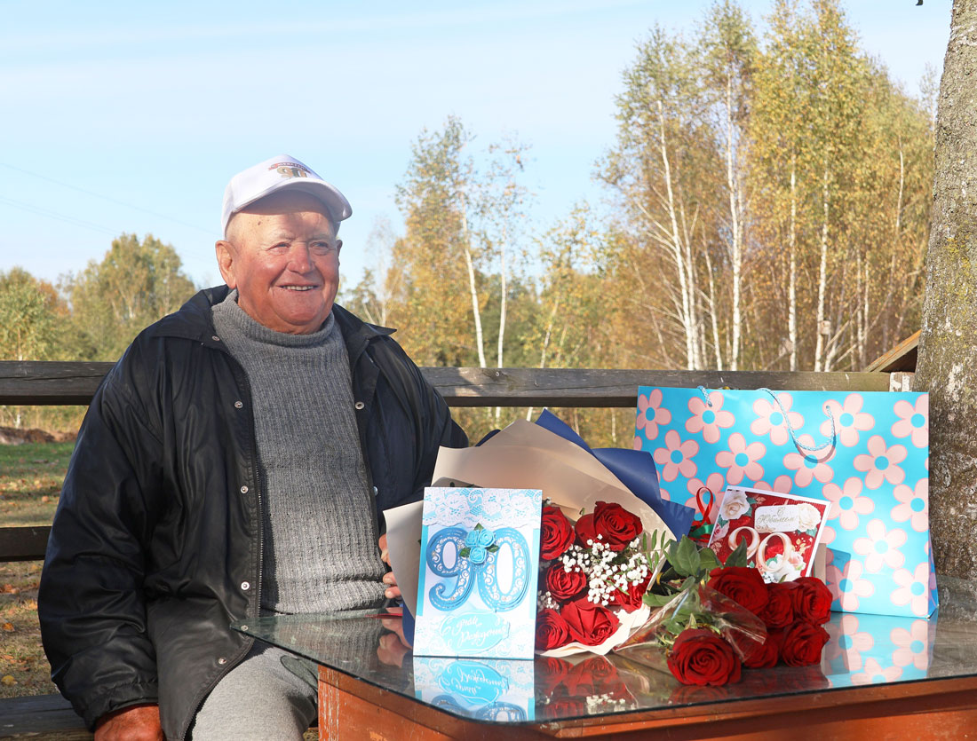 90 лет творчества и мудрости: сегодня свой  юбилей встречает народный умелец Александр Антонович Харкевич