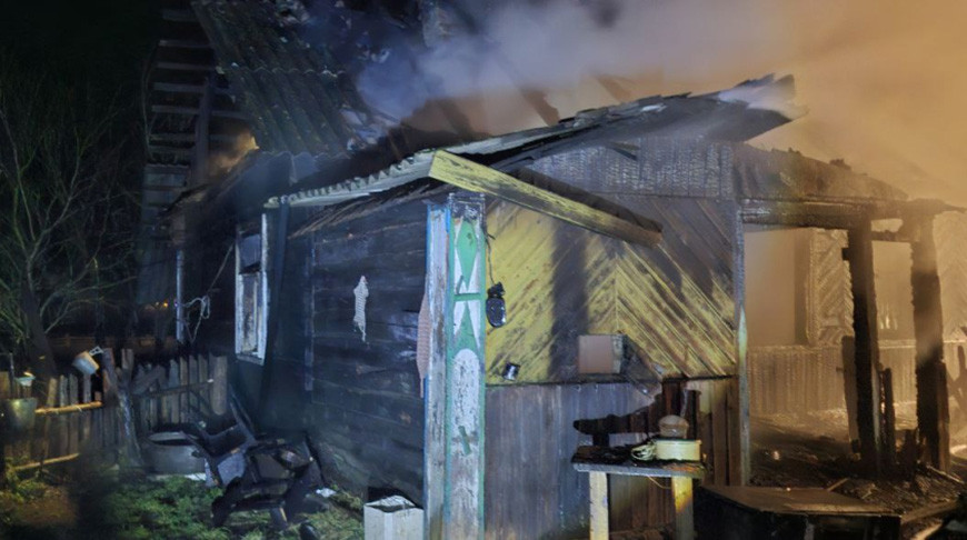 В Мостовском районе при пожаре жилого дома погиб мужчина