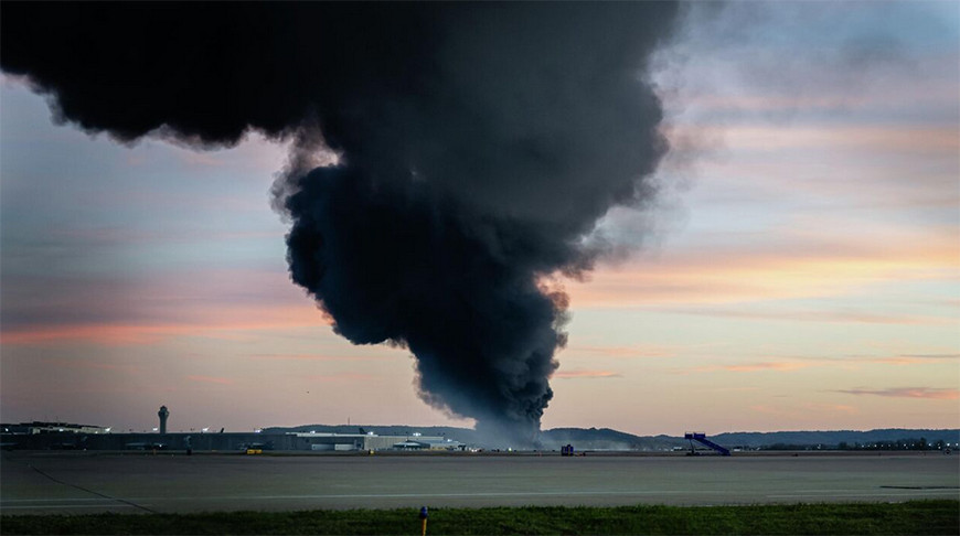 Самолет потерпел крушение в США, погибли минимум семь человек