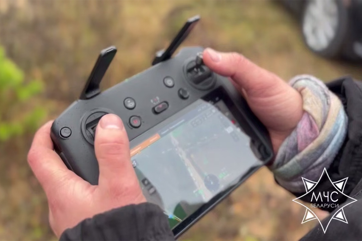 МЧС: поиски пропавшего подростка в Березинском районе ведутся с применением квадрокоптеров и спецтехники